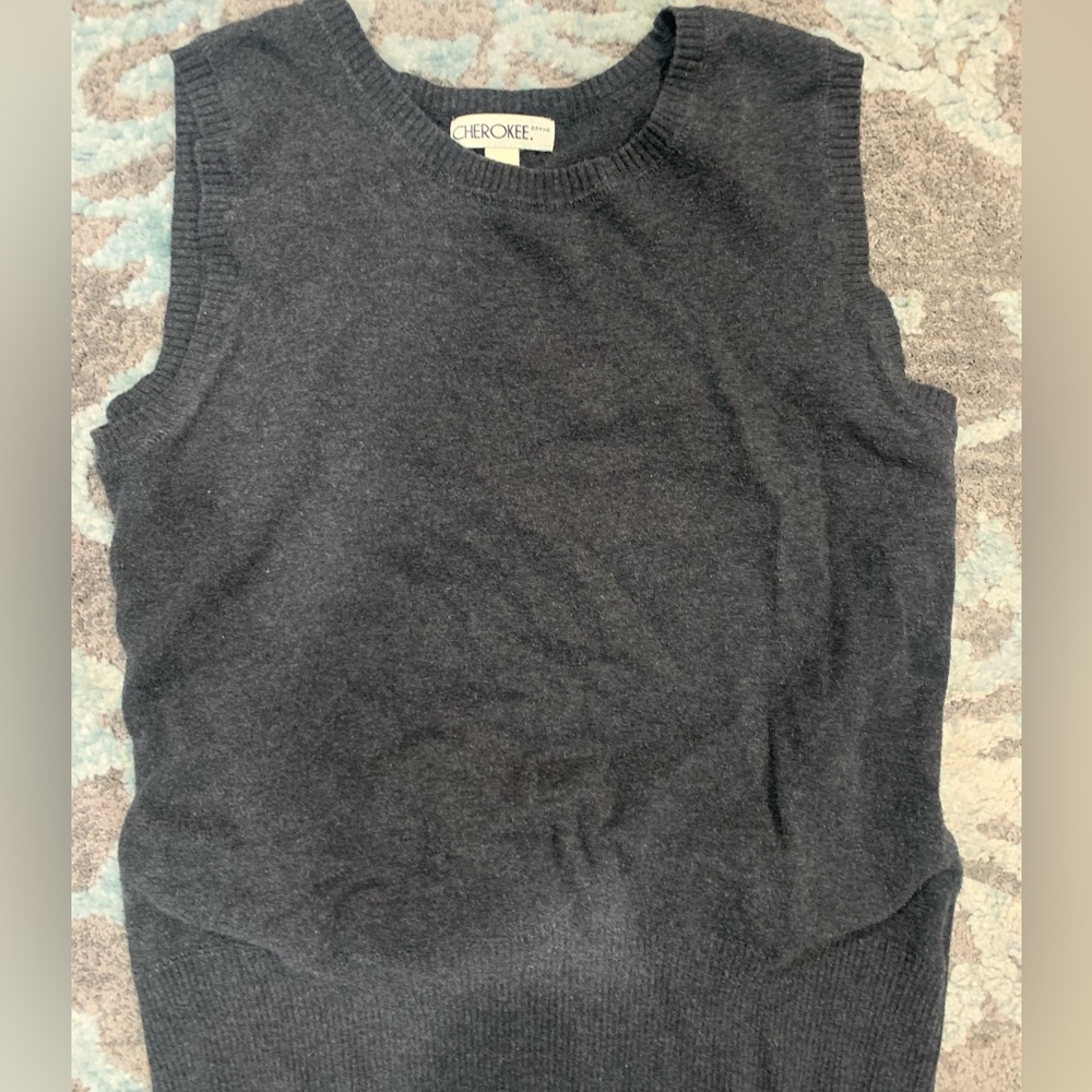 Gray medium sweater vest